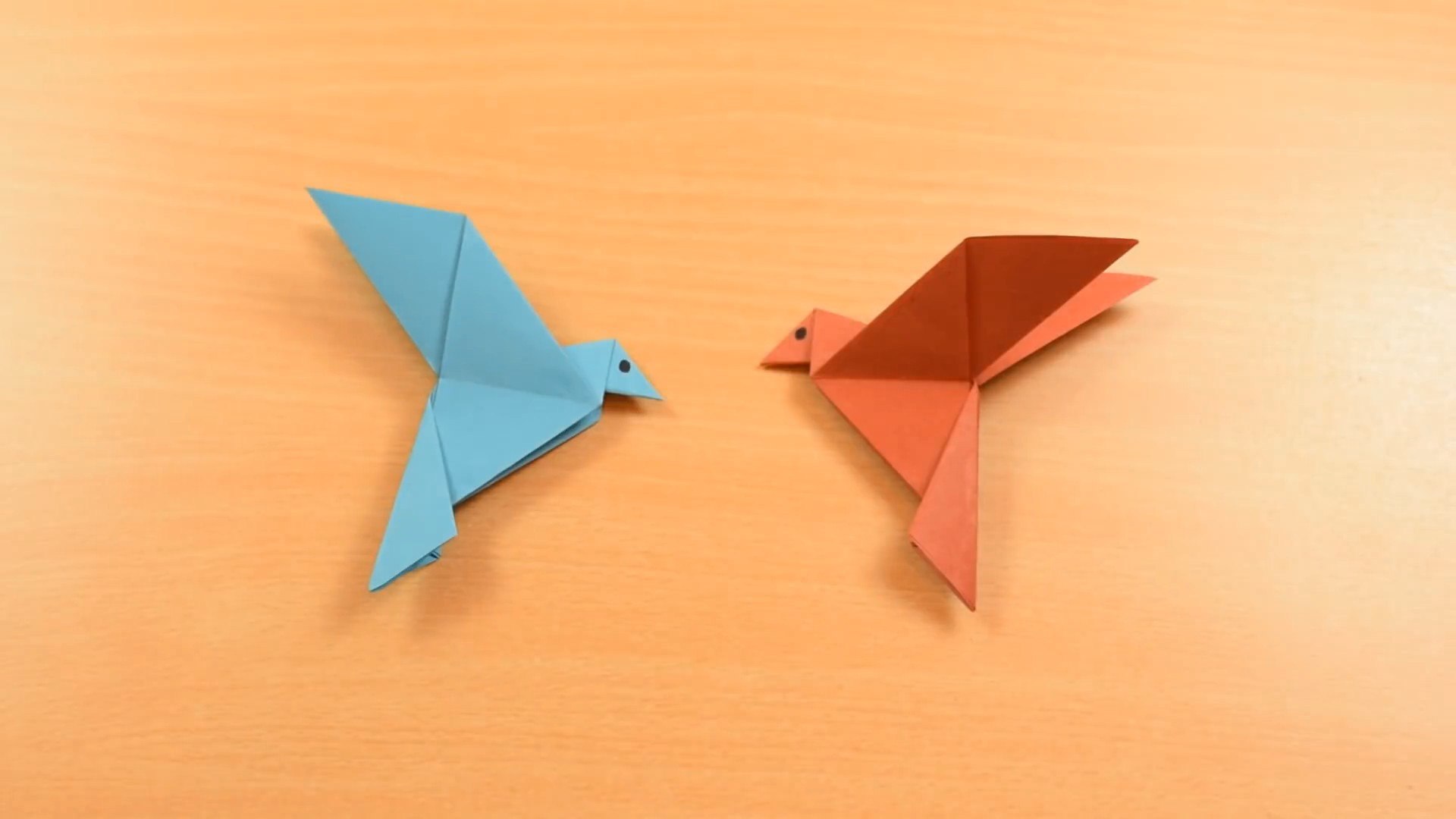 Простая птичка из бумаги. Оригами. Оригами птичка. Оригами птичка из бумаги. Маленькие птички оригами.