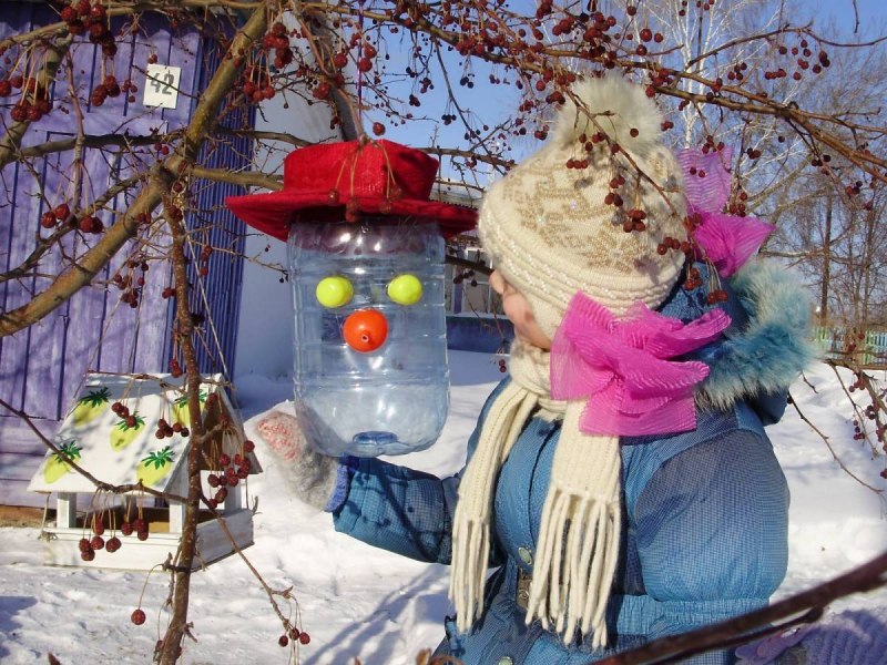 Кормушка из подручных материалов