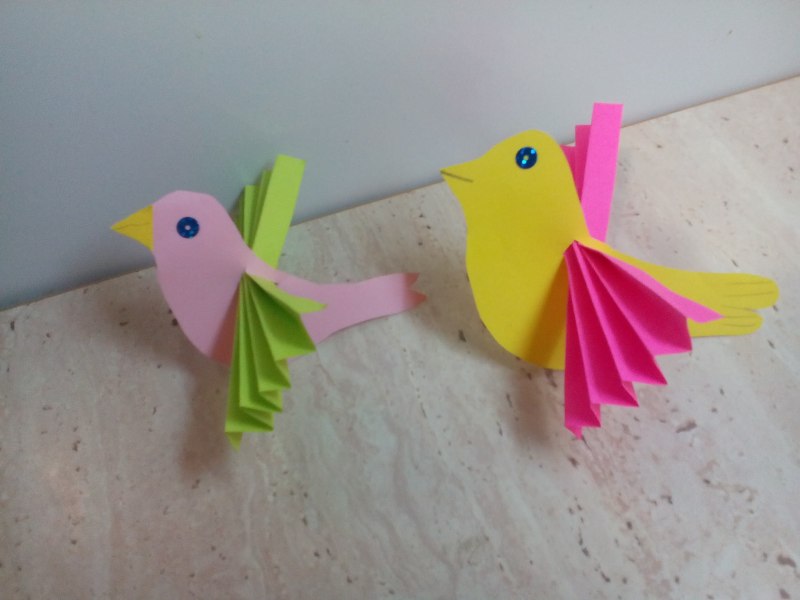 Птица из бумаги: несколько интересных вариантов для поделки