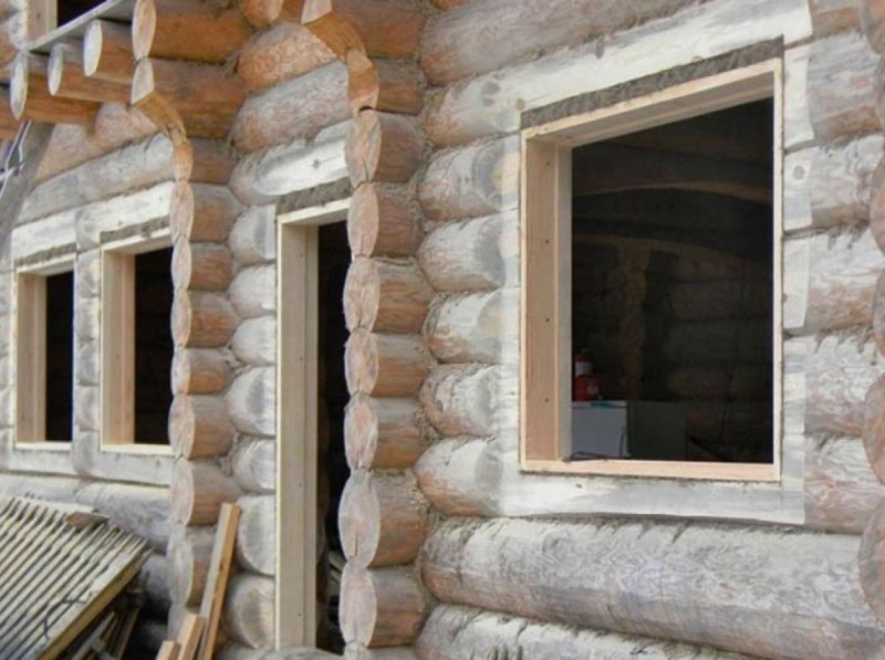 Из под оцилиндровки щепа оцилиндровки