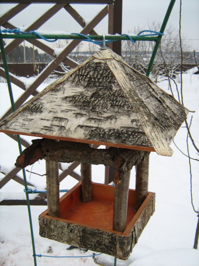 Кормушка для птиц