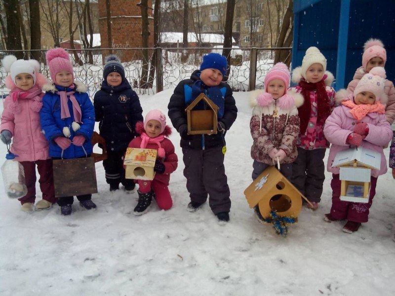Кормушки с детьми в детском саду