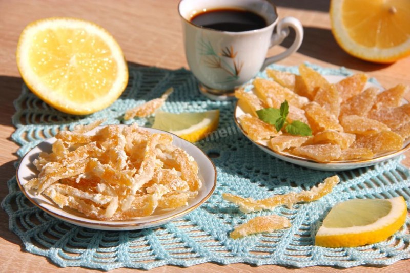 Курага, инжир, финики