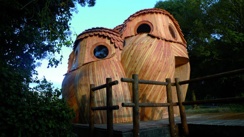 Необычные домики из дерева