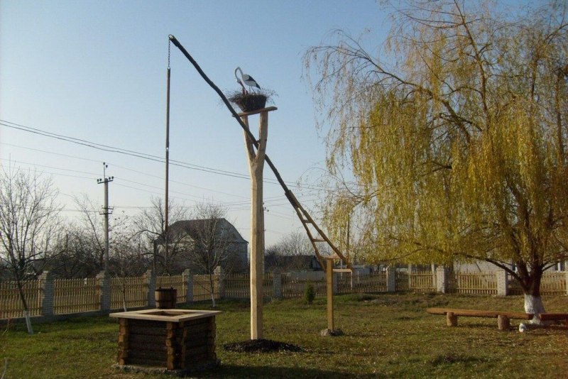 Деревенский колодец "Журавель"