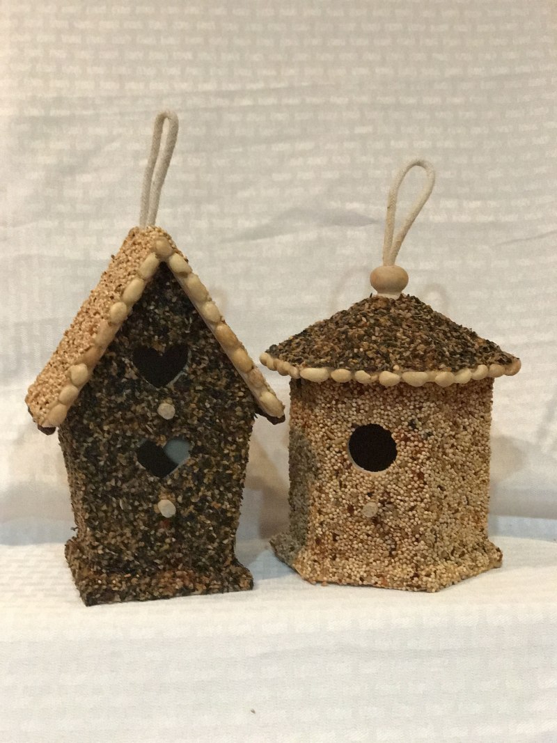 Кормушки из крупы
