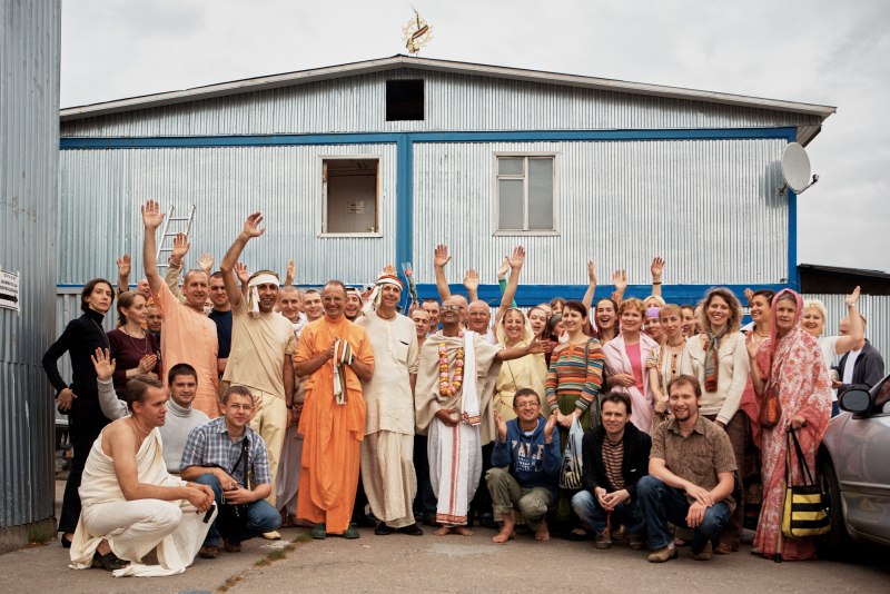 Установление божеств parama Karuna Mandir Moscow