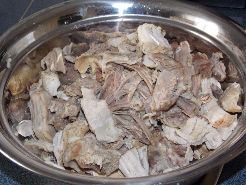 Мясо в казане бешбармак