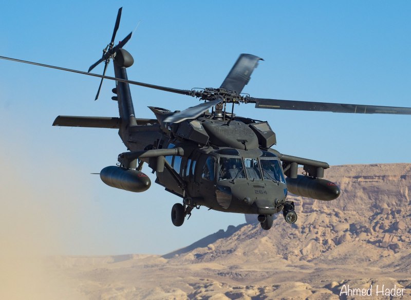 Вертолёт uh-60 Black Hawk