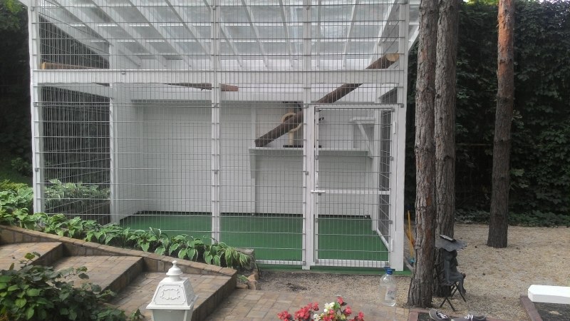 Клетки для павлинов