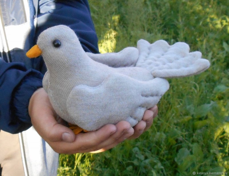 Фигура голубя