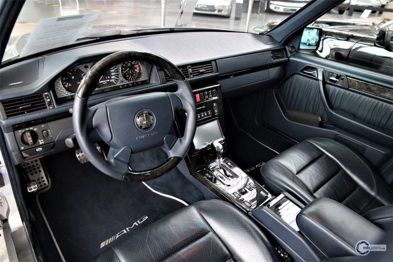 Mercedes w124 AMG салон