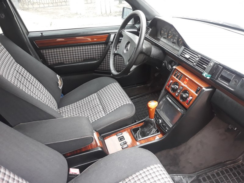 Мерседес 124 салон