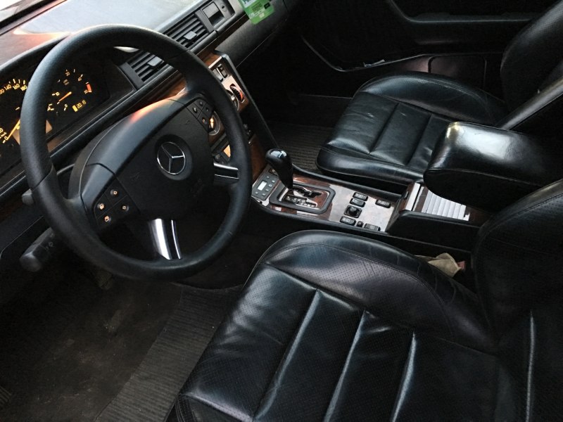 Mercedes Benz 124 салон