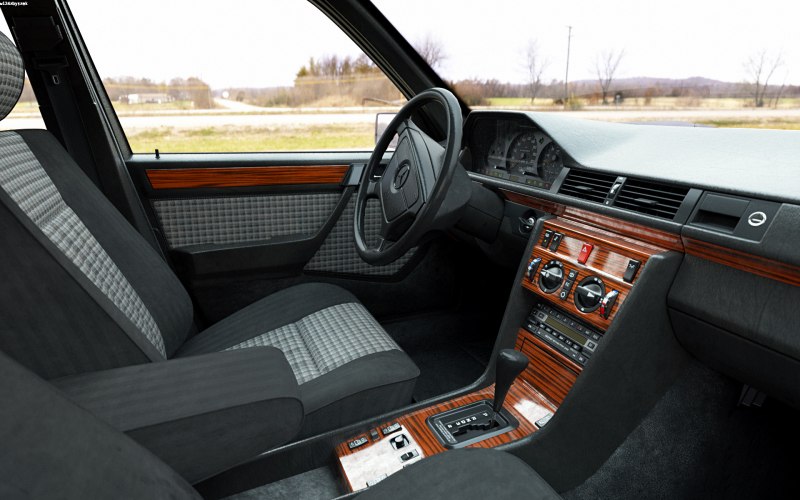 Mercedes-Benz w124 салон