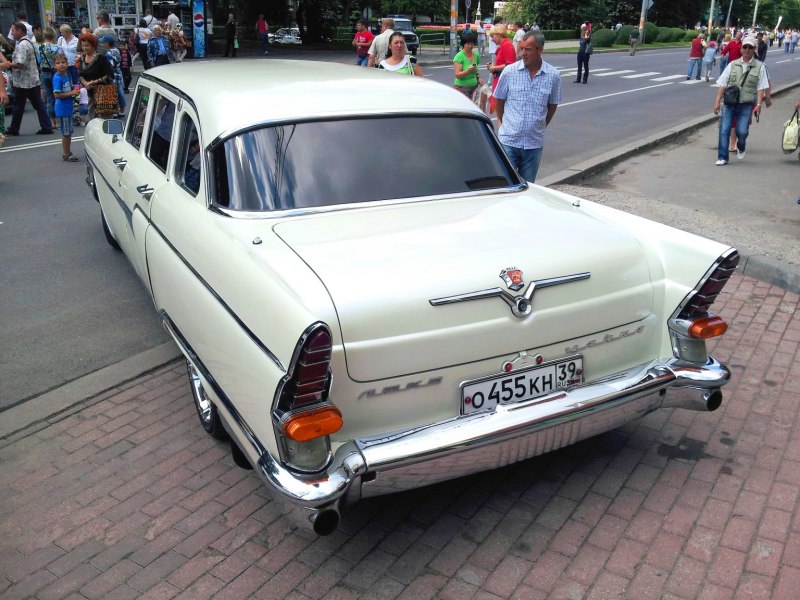 ГАЗ 13