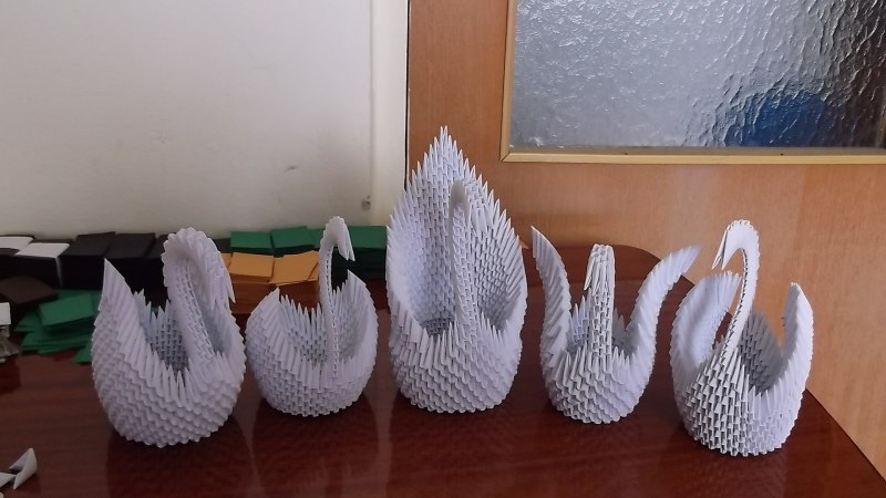 Подставка для лебедя оригами