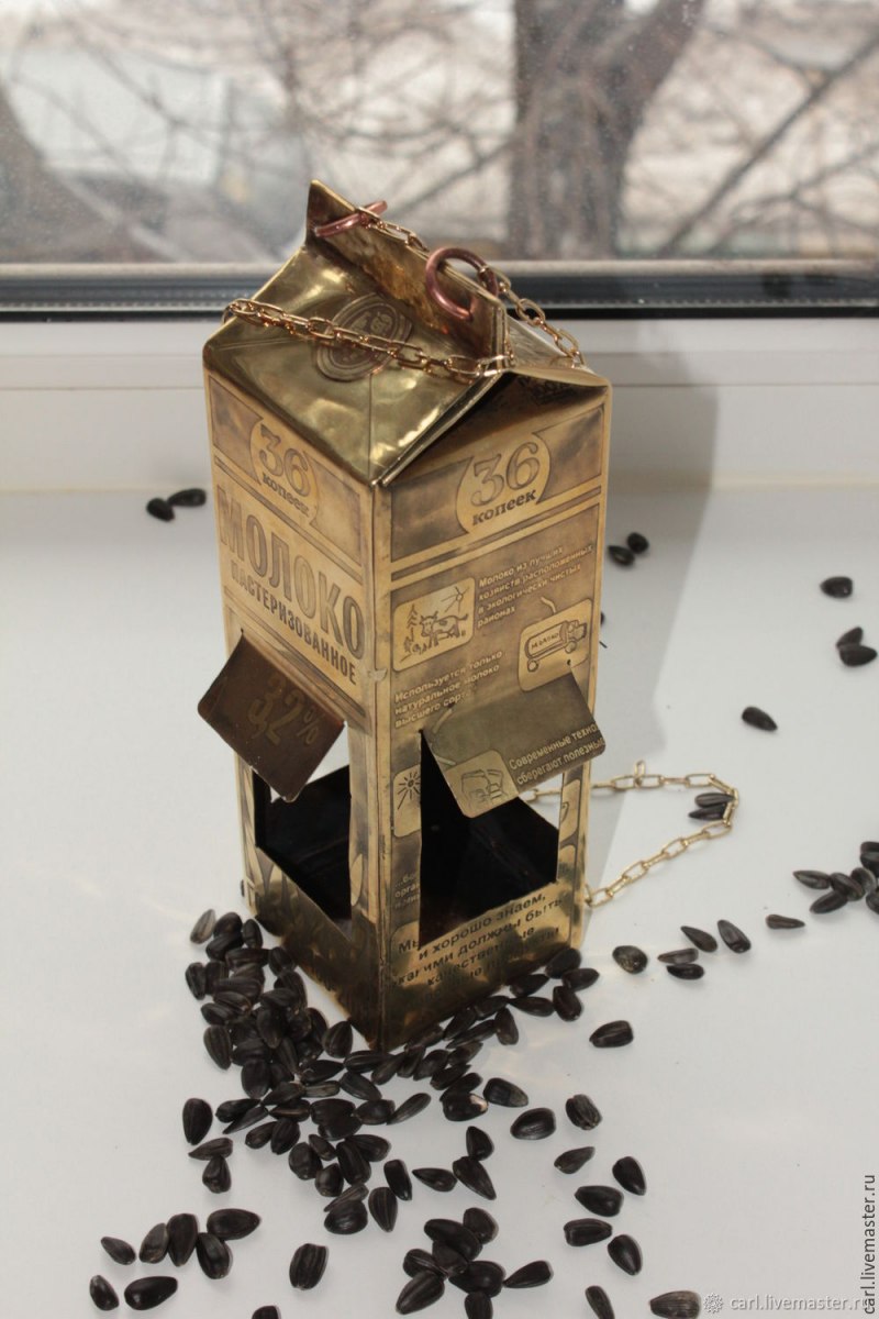Кормушки из коробочек