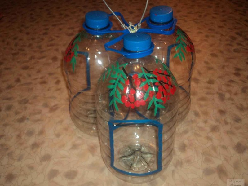 Кормушка с бутылкой