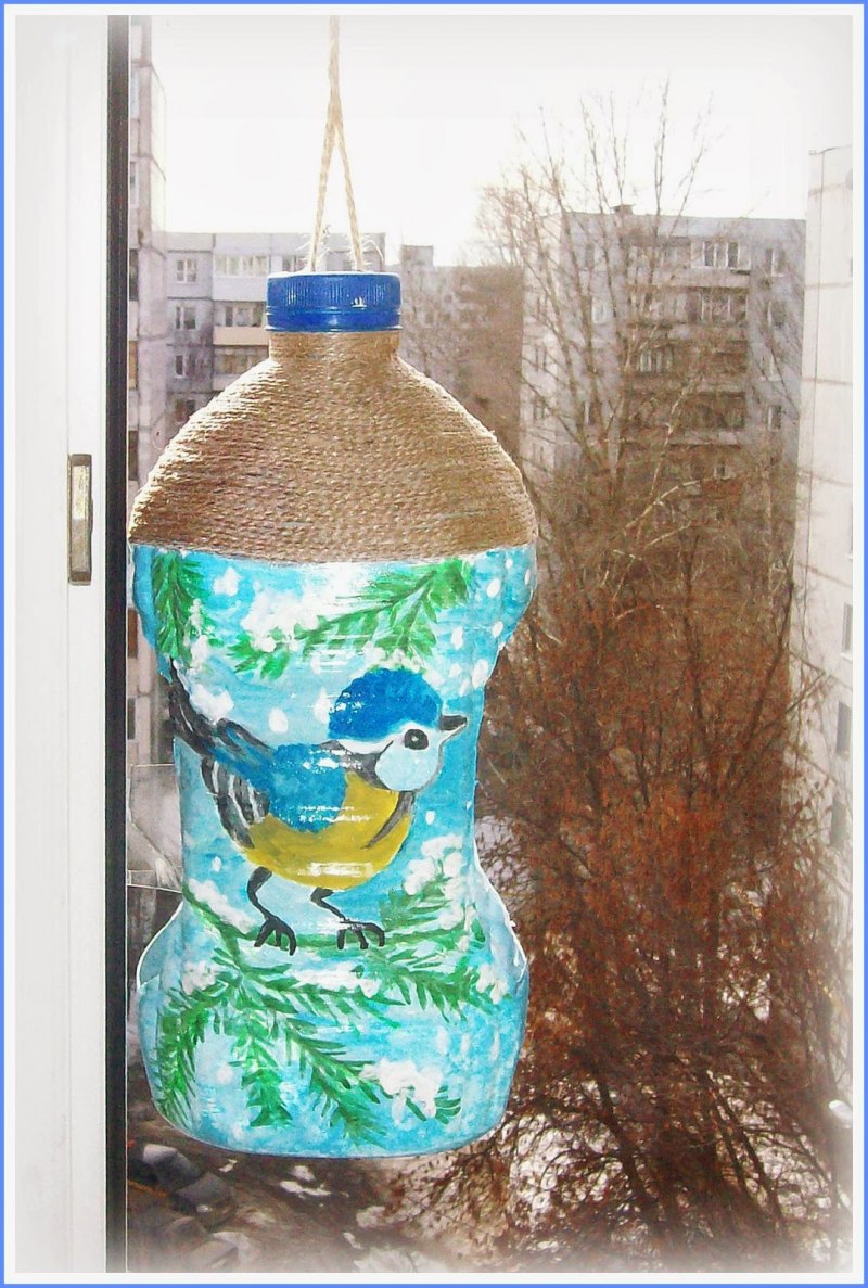 Кормушка из бутылки