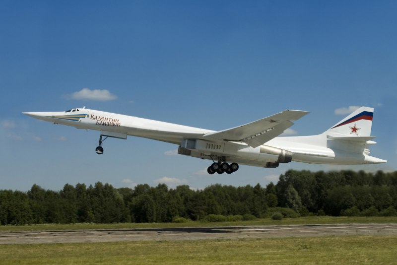 Белый лебедь самолет ту 160