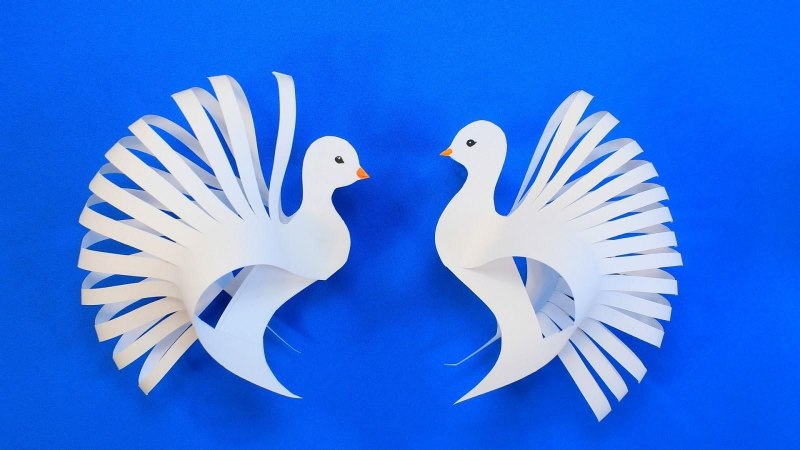 Голубь мира из бумаги