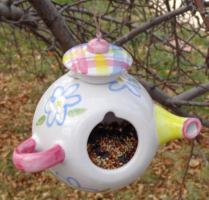 Кормушка для птиц чайник