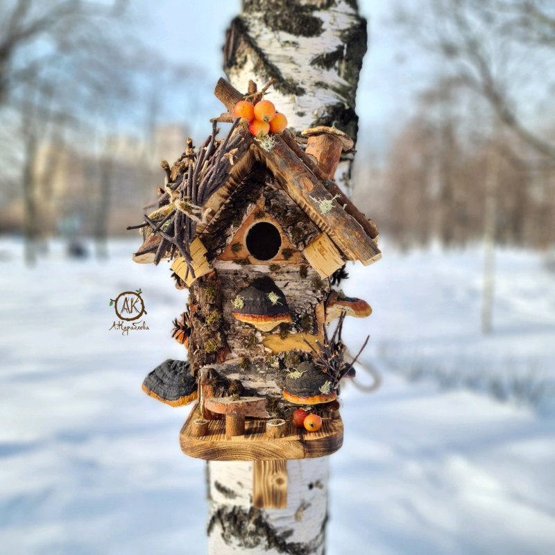 Новогодняя кормушка для птиц