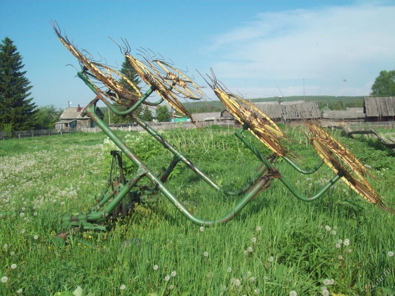 Сани-волокуши 2000 с отбойникомс накладками. 2300 X 750/500 X 620 мм ЦЕНТРПЛА