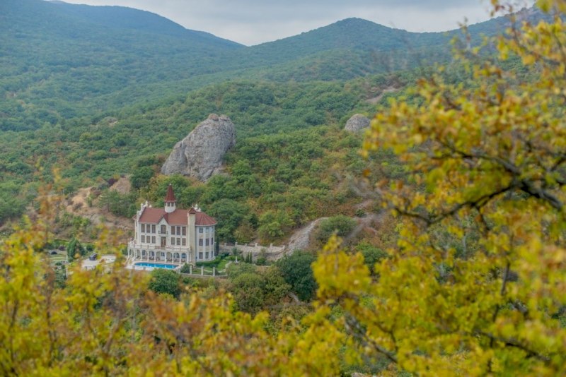 Белый замок Крым Солнечная Долина