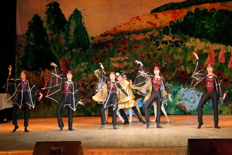 Диафильм "Муха-Цокотуха"