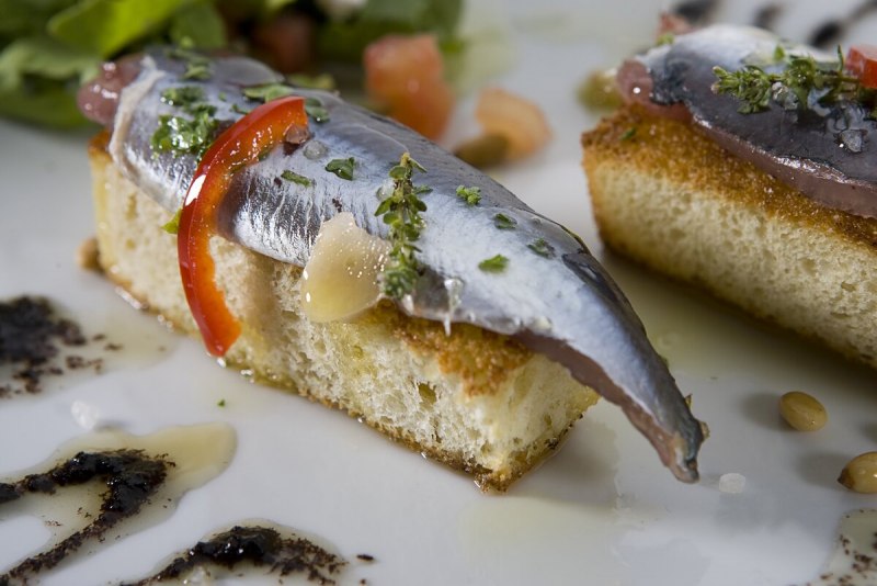 Рыба сардина анчоус