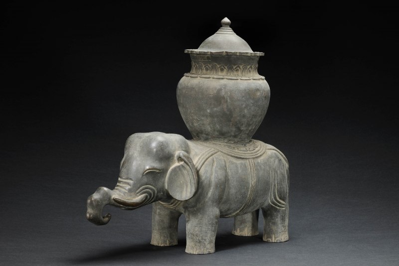 Слоны в Японии