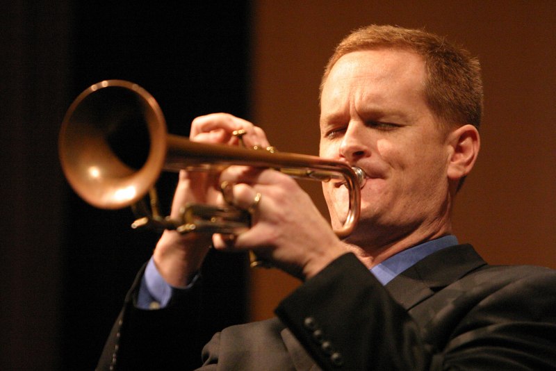 Картина саксофонист и певица