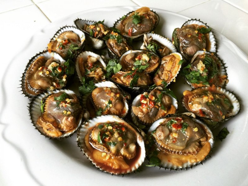 Мидии устрицы гребешки