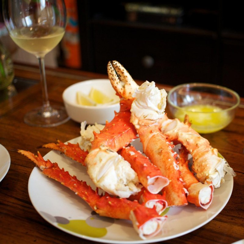 Камчатский краб в ресторане