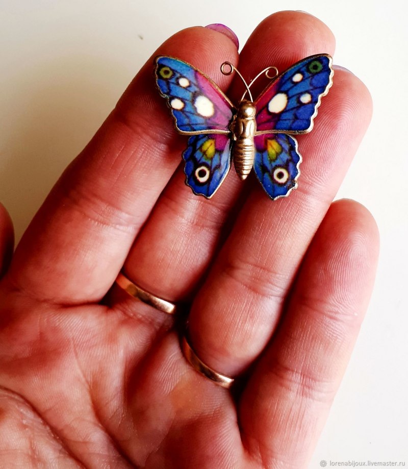 Брошь бабочка