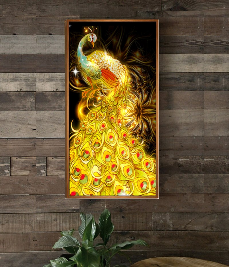 Императорский бордовый Павлин