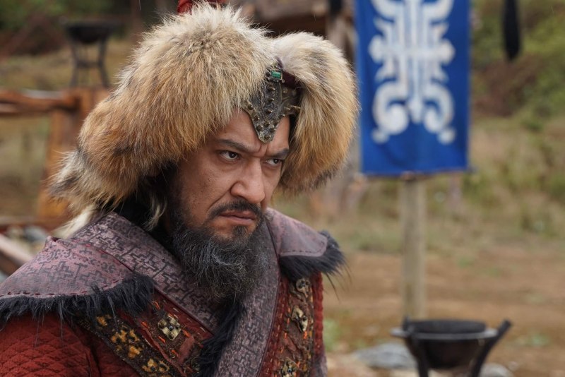 Эмре Кивилджим Мендирман Жалолиддин