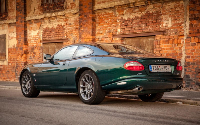 Ягуар XKR 100