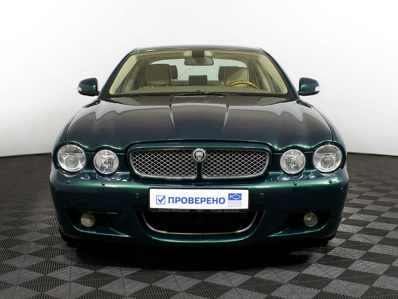 Jaguar XJ 358