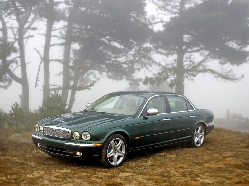 Машина Jaguar xk66 Convertible