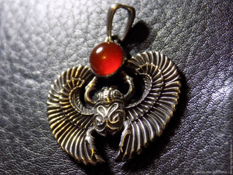 Жук скоробей древний Египет