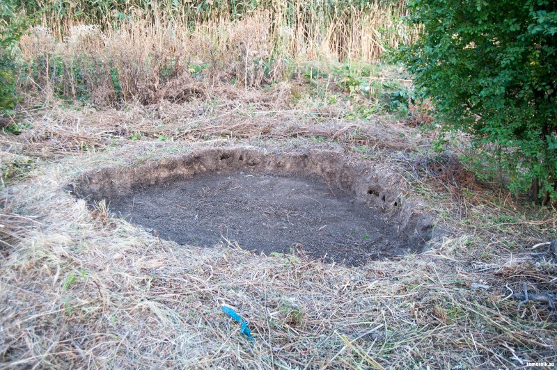 Узел установки водоприёмной воронки на плоской кровле