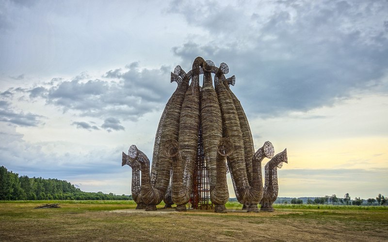 Арт-парка Никола-Ленивец в Калужской области,
