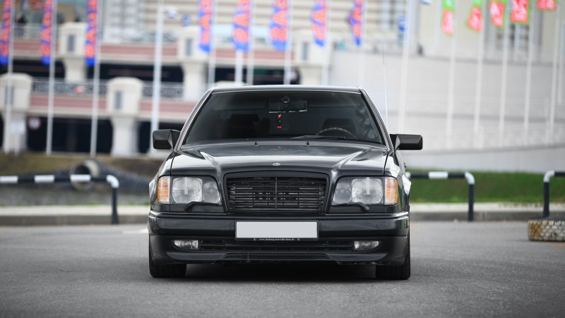 Мерседес w124 e500