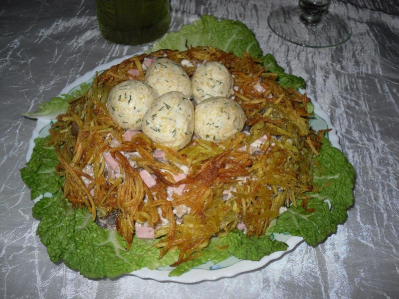 Гнездо глухаря классический