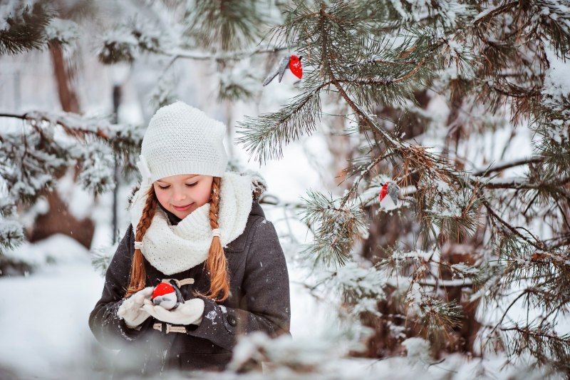 Фотосессия в зимнем лесу с ребенком
