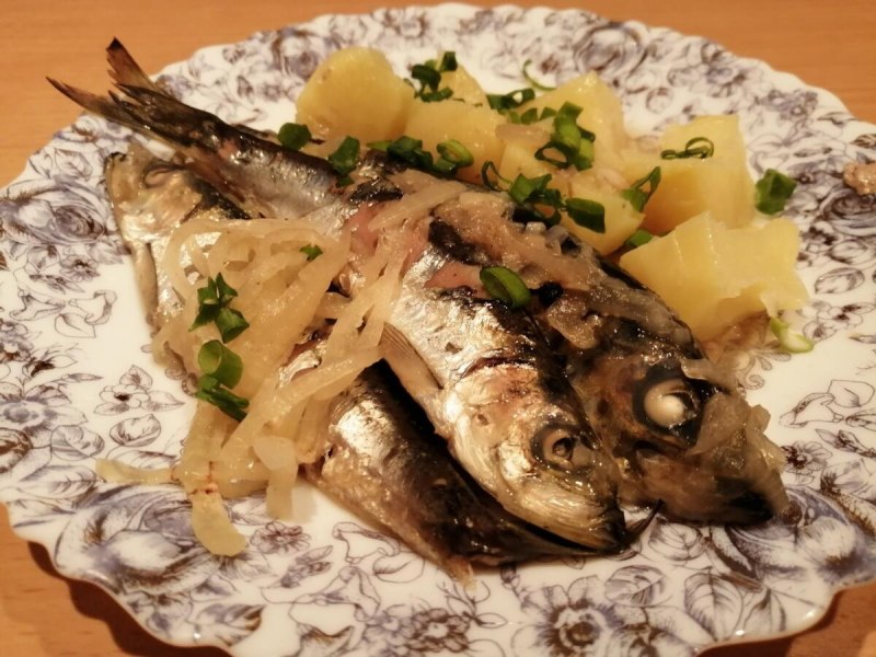 Большая крупная сельдь