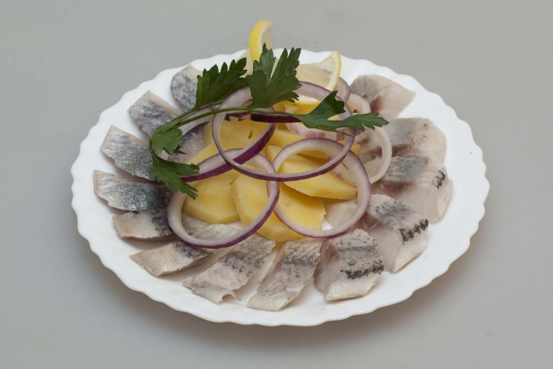 Сельдь Каспийская слабосолёная